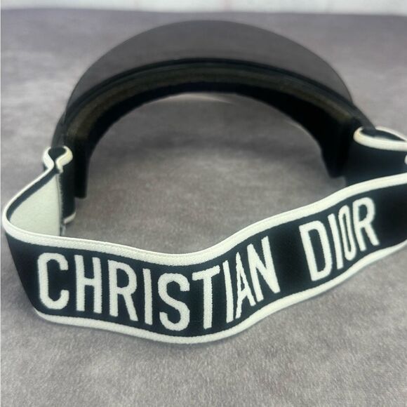 Dior J’Adior Club1 Black and White Visor - Picture 7 of 12